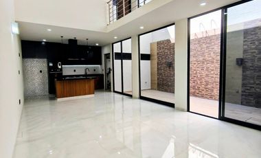 VENTA DE HERMOSA CASA EN VILANOVA RANCHO SANTA MONICA