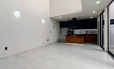 VENTA DE HERMOSA CASA EN VILANOVA RANCHO SANTA MONICA