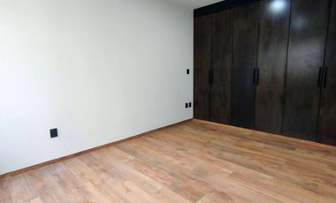VENTA DE HERMOSA CASA EN VILANOVA RANCHO SANTA MONICA