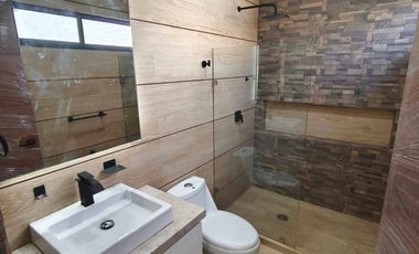 VENTA DE HERMOSA CASA EN VILANOVA RANCHO SANTA MONICA