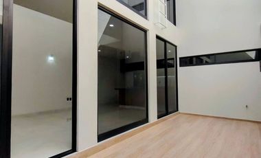 VENTA DE HERMOSA CASA EN VILANOVA RANCHO SANTA MONICA