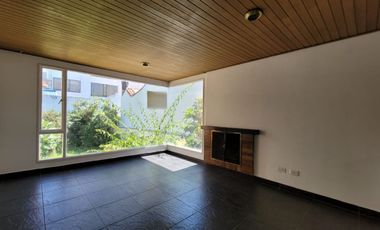 Casa en Arriendo en Santa Barbara Central, Bogotá