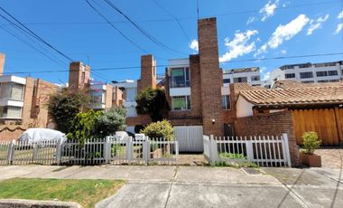 Casa en Arriendo en Santa Barbara Central, Bogotá