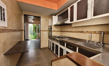 Casa en Arriendo en Santa Barbara Central, Bogotá