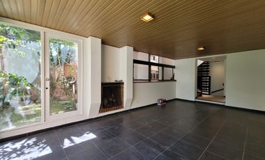 Casa en Arriendo en Santa Barbara Central, Bogotá