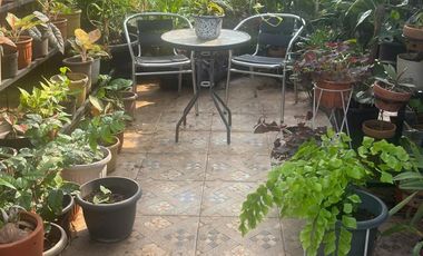 RUMAH BESAR  3 LANTAI  DIJUAL MURAH DI DEKAT BRIMOB DEPOK