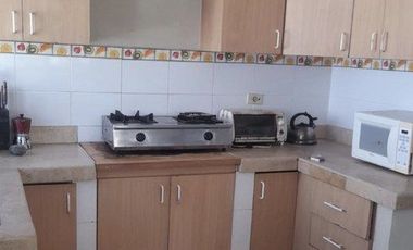 CHIPIPE: BELLA CASA CON PISCINA A 3 CUADRAS DEL MAR