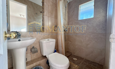 Arriendo casa/hostal con 8 dormitorios c/u con baño privado + sala eventos