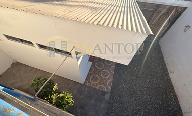 Arriendo casa/hostal con 8 dormitorios c/u con baño privado + sala eventos