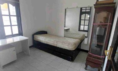 Rumah disewakan pondok Chandra rungkut lokasi strategis MERR