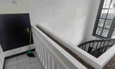 Rumah disewakan pondok Chandra rungkut lokasi strategis MERR
