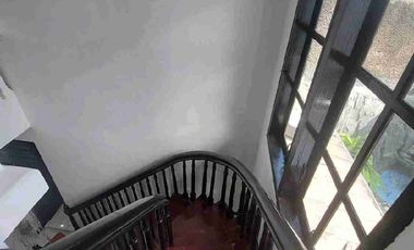 Rumah disewakan pondok Chandra rungkut lokasi strategis MERR
