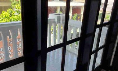 Rumah disewakan pondok Chandra rungkut lokasi strategis MERR