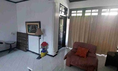 Rumah disewakan pondok Chandra rungkut lokasi strategis MERR