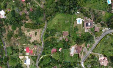 SE VENDE FINCA CON DOS CASAS EN TERRENO DE 7.846 MT- SILVANIA CUNDINAMARCA