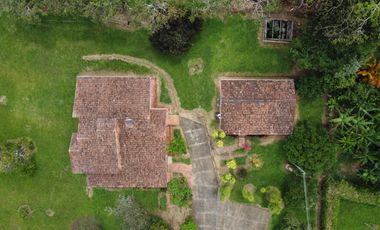 SE VENDE FINCA CON DOS CASAS EN TERRENO DE 7.846 MT- SILVANIA CUNDINAMARCA