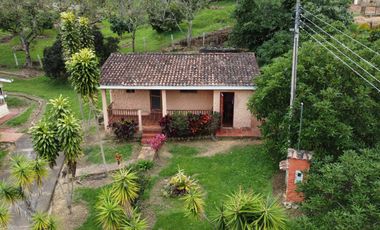 SE VENDE FINCA CON DOS CASAS EN TERRENO DE 7.846 MT- SILVANIA CUNDINAMARCA