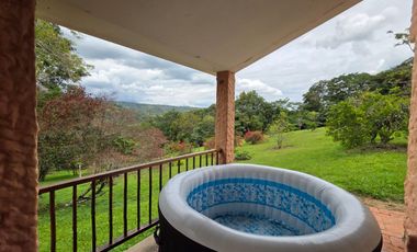 SE VENDE FINCA CON DOS CASAS EN TERRENO DE 7.846 MT- SILVANIA CUNDINAMARCA