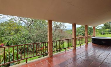 SE VENDE FINCA CON DOS CASAS EN TERRENO DE 7.846 MT- SILVANIA CUNDINAMARCA