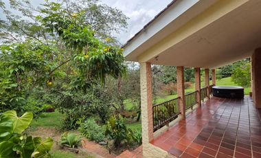 SE VENDE FINCA CON DOS CASAS EN TERRENO DE 7.846 MT- SILVANIA CUNDINAMARCA