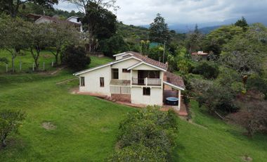 SE VENDE FINCA CON DOS CASAS EN TERRENO DE 7.846 MT- SILVANIA CUNDINAMARCA