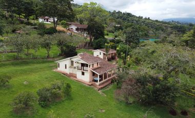 SE VENDE FINCA CON DOS CASAS EN TERRENO DE 7.846 MT- SILVANIA CUNDINAMARCA