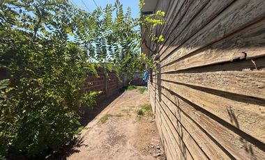 Terreno con Casa, 173 M², Habitacional o Comercial, El Bosque