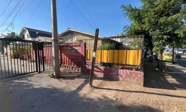 Terreno con Casa, 173 M², Habitacional o Comercial, El Bosque