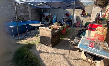 Terreno con Casa, 173 M², Habitacional o Comercial, El Bosque