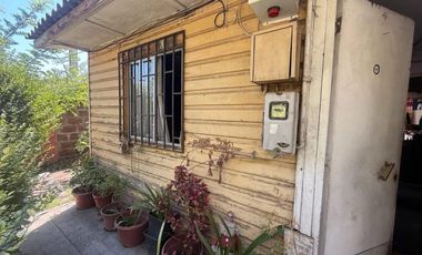 Terreno con Casa, 173 M², Habitacional o Comercial, El Bosque