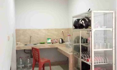 Disewakan rumah 2 lt 8 x 20 m2 di Golf Lake Residences Cengkareng ada 3+1  kt 3+1 km unfurnished carport 2 mobil, min sewa 2 thn, lagi renovasi, survei yuk!