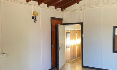 Venta de Casa de 150m², El Rosal, Ruta a Termas de Chillán.