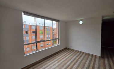 Apartamento remodelado con estudio y sala de estar – Conjunto Bambú, Ciudad Verde 🏢✨