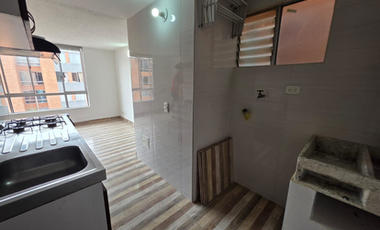 Apartamento remodelado con estudio y sala de estar – Conjunto Bambú, Ciudad Verde 🏢✨