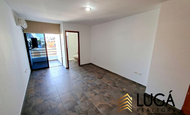 Departamento con salida directa al mar en venta, cerca al Mall del Pacífico, sector playa murciélago Manta, Ecuador