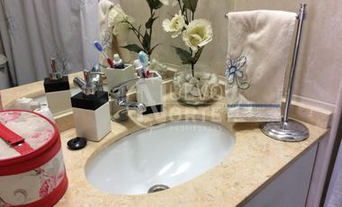 DEPTO EN VENTA CON VISTA DESPEJADA Y CERCANO A METRO