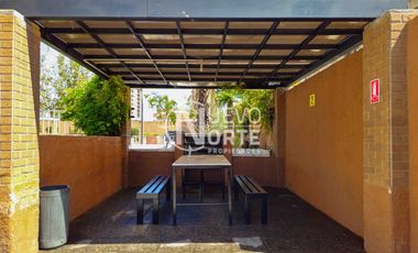 DEPTO EN VENTA CON VISTA DESPEJADA Y CERCANO A METRO