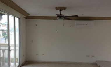 🔥 Casa en privada en Residencial La Jolla con 2 estacionamientos | Seguridad y alta plusvalía en Mexicali