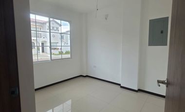 Terranostra, Casa de Estreno de 3 Dorm. en Venta y Alquiler