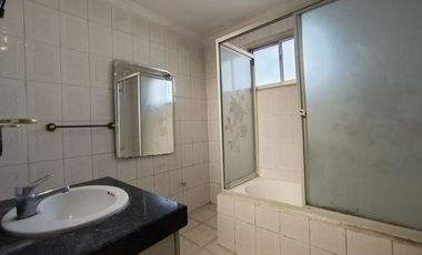 Estupenda casa a un costado de Don Bosco, La Cisterna