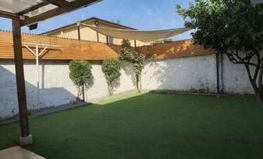 Estupenda casa a un costado de Don Bosco, La Cisterna