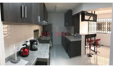 Amplio Departamento En Primer Piso En Surco –Valle Hermoso De 125.85 M², Excelente Ubicación Y Fácil Acceso