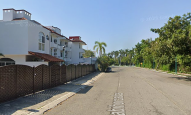 Departamento En Remate Bancario- Hacienda Real Suites, Ixtapa Zihuatanejo, Guerrero.