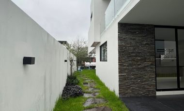 Casa en Renta o Venta Fraccionamiento Puerta Las Lomas