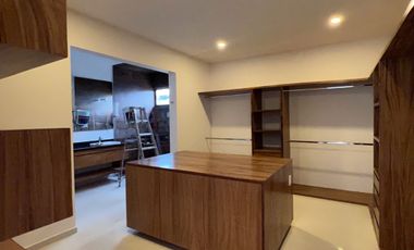 Casa en Renta o Venta Fraccionamiento Puerta Las Lomas