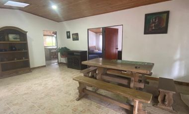 SE ARRIENDA HERMOSA CASA RURAL EN EL MUNICIPIO DE COMBITA