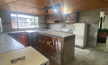 SE ARRIENDA HERMOSA CASA RURAL EN EL MUNICIPIO DE COMBITA