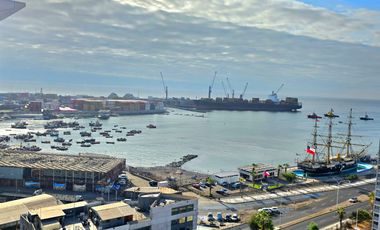 SE ARRIENDA DEPTO AMOBLADO EN EDIF. LYNCH.