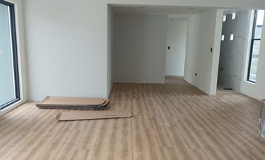 DEPARTAMENTO EN SEGUNDO PISO DE ESTRENO EN VENTA  – CAYMA