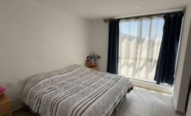 Casa en RENTA Toluca, dentro de fraccionamiento, zona plaza Santin.